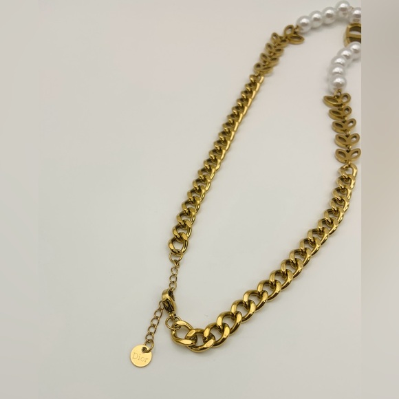 Dior CD Gold and faux Pearl Necklace - Picture 6 of 6